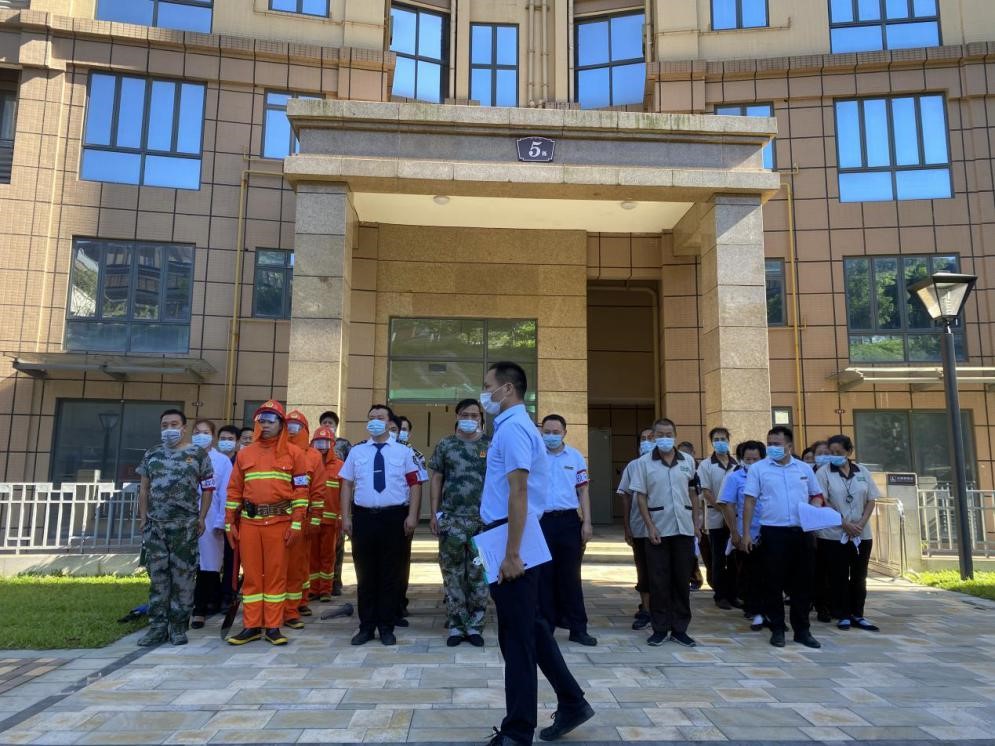 物业专题：消防演习进小区，共筑心中“防火墙”